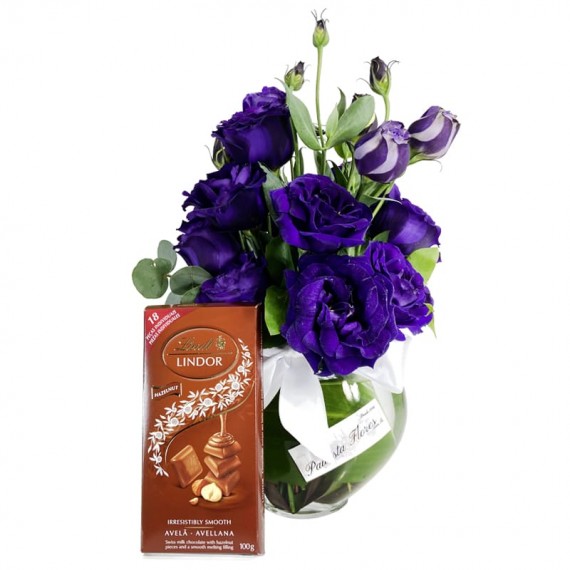 Arrangement with Lisianthus Purple and Bar Lindt with Hazelnut