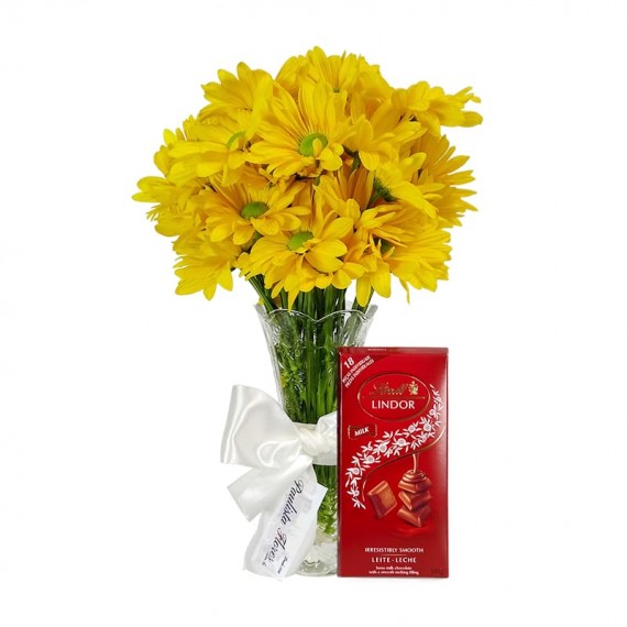 Arrangement of Yellow Daisies Juventude and Lindt Milk