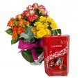 Arrangement with Mini Roses Colorful and Lindt Milk