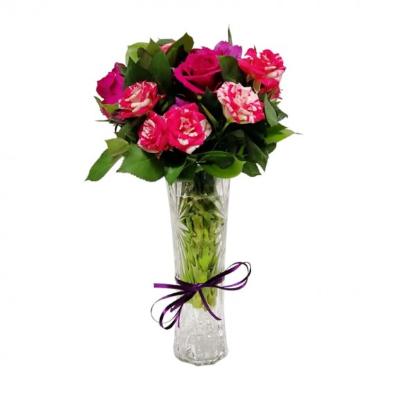 Arrangement with Mini Roses Tenderness