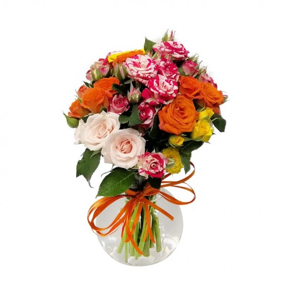 Mini Roses Arrangement with Vase by Luvidarte