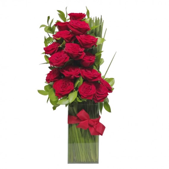 15 Elegance Colombian Roses Arrangement