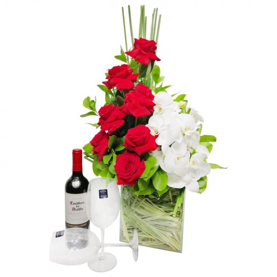 Arrangement with Colombian Roses, White Orchids, Wine and Glasses