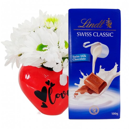 Arranjo Coração Vermelho com Margaridas Brancas e Lindt Swiss Classic
