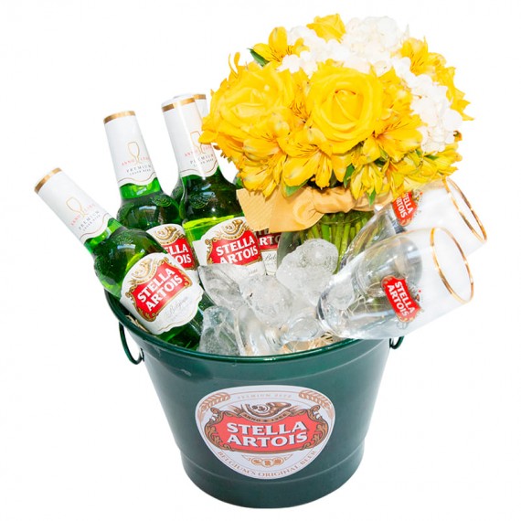 Balde Stella Artois  com Arranjo de Rosas e Hortênsias