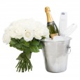 Balde Inox com Champanhe Chandon, 2 Taças e Buquê de Rosas Brancas