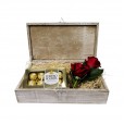 Traditional Surprise Chest 1- 2 Colombian Roses and Ferrero Rocher 8 units