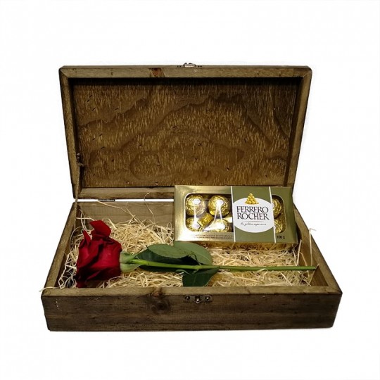 Traditional Surprise Chest 6 - Colombian Rose and Ferrero Rocher 8 units