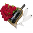 Wooden heart with Roses and Champagne Moët & Chandon Nectar Impérial