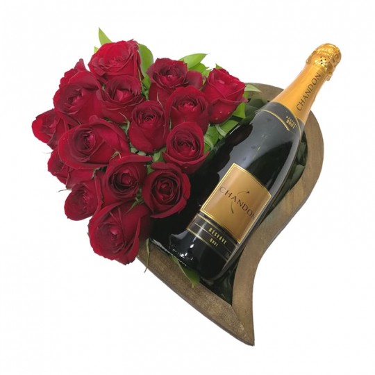Wooden heart with Roses and Champagne Chandon Réserve Brut