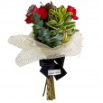 Affection Bouquet with Three Colombian Roses and Lindt Milk