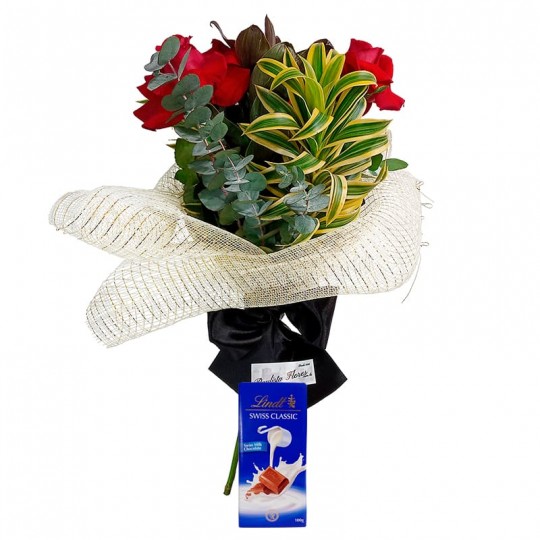 Buquê Afeto com Três Rosas Colombianas e Lindt Swiss Classic