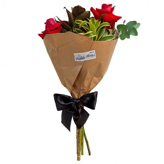 Bouquet with Three Classic Colombian Roses