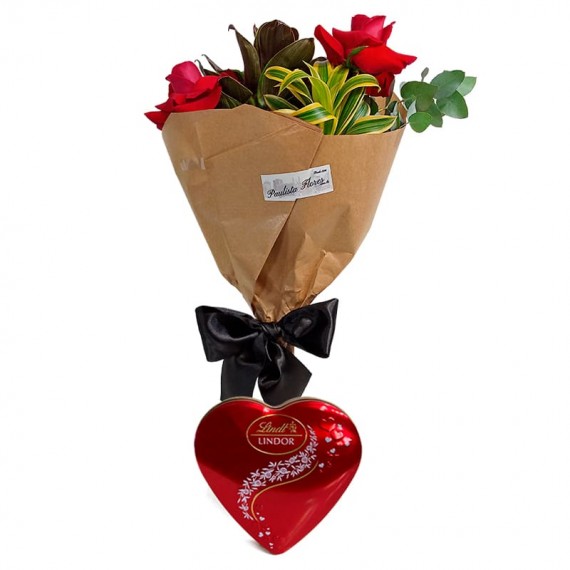 Classic Bouquet with Three Colombian Roses and Lindt Heart M