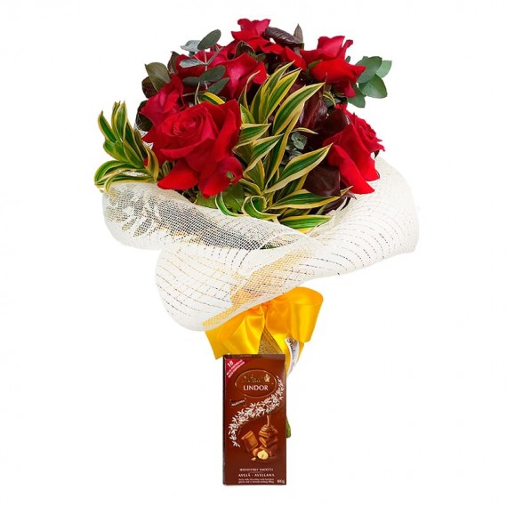 Passion Bouquet with Six Colombian Roses and Lindt Hazelnut