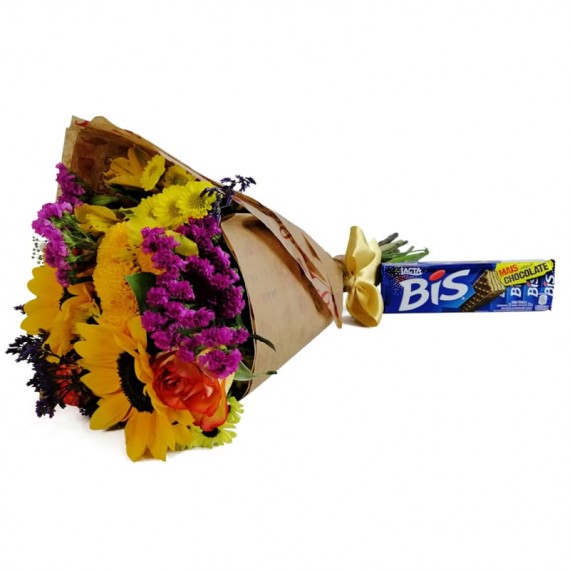 Hug Bouquet with chocolate Biss