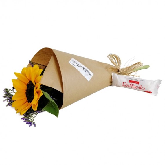 Sun Bouquet with chocolate Raffaello
